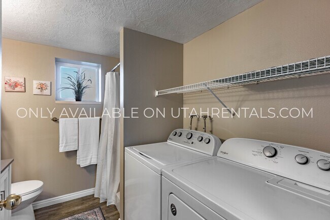 Building Photo - 2270 W 1750 N