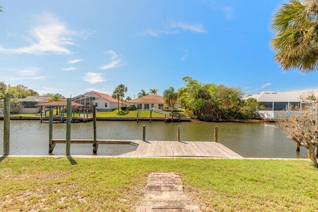 Building Photo - 10 Cormorant Ct