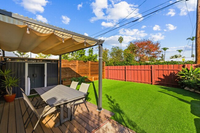 Building Photo - 5019 Hawley Blvd