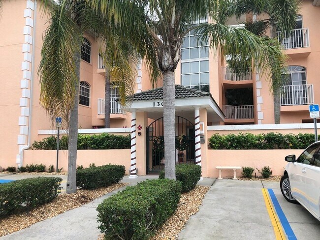 Building Photo - NEW PRICE! Venice, FL 3BR/2BA/1CG Seasonal Rental in Courtyards of Gondola Park