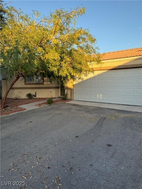 Building Photo - 5234 Jewel Canyon Dr