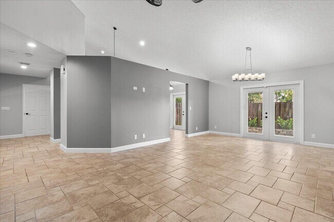 Building Photo - 1714 Shoreside Cir