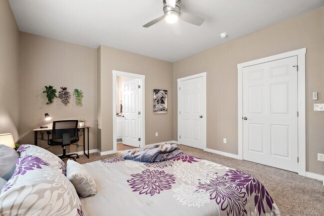 Building Photo - 2900 N Villere Ln