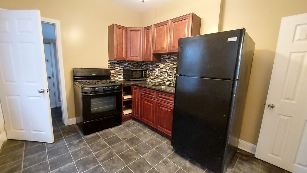 Building Photo - 2503 N Garnet St