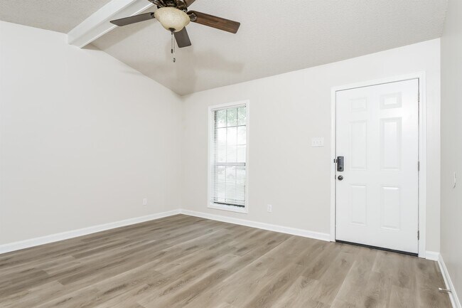Building Photo - 4262 Water Briar Rd