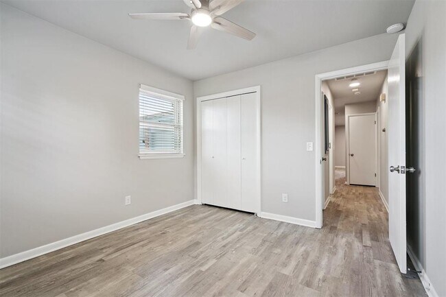 Building Photo - 4309 NW 56th Terrace