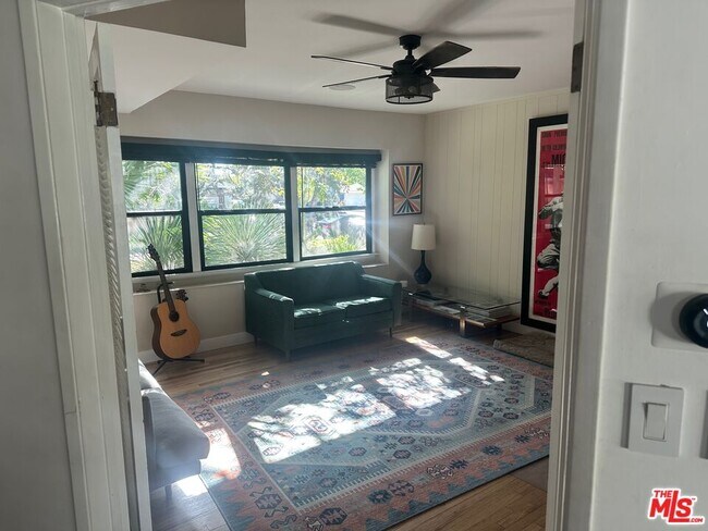 Building Photo - 16729 Klee St