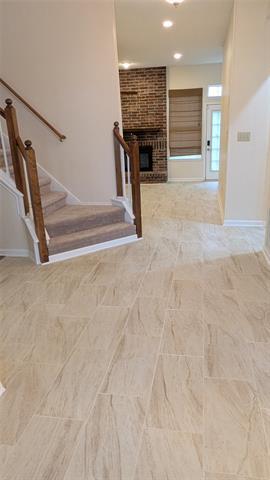 Building Photo - 1405 Newbury Ln