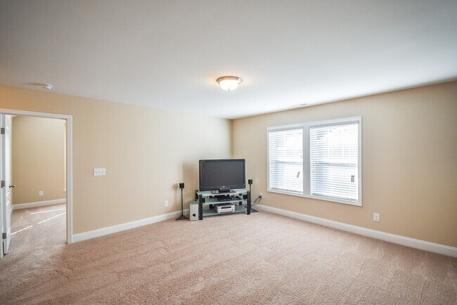 Building Photo - 67 Timber Skip Dr