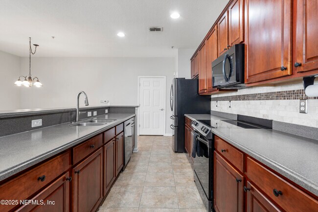 Building Photo - 11251 Campfield Dr