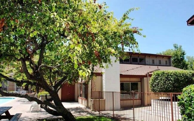 Building Photo - 5543 Adobe Falls Rd