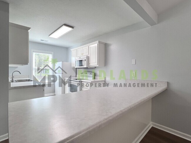 Building Photo - 202 Elders Pond Cir