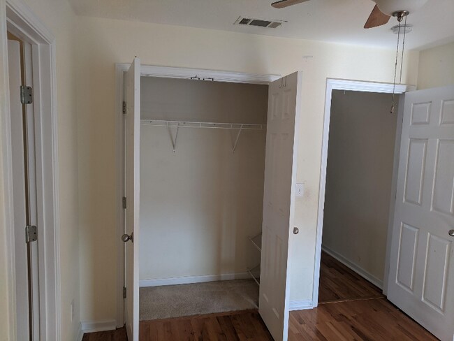 Building Photo - 313 Stewarts Landing Cir
