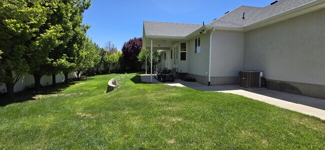 Building Photo - 11621 Summer Stone Dr