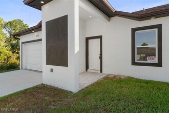 Building Photo - 4448 25th St SW