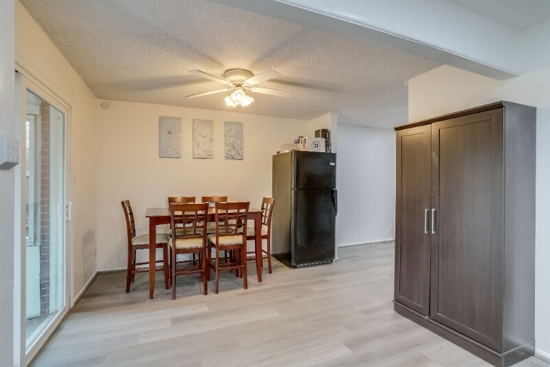 Building Photo - 11646 Lincoln St