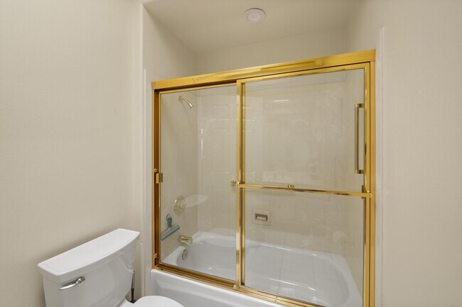 Building Photo - 37515 Heritage Way
