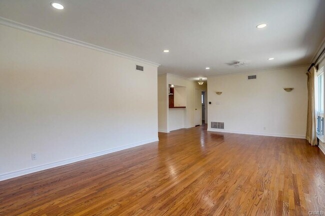 Building Photo - 3117 Sonoma St