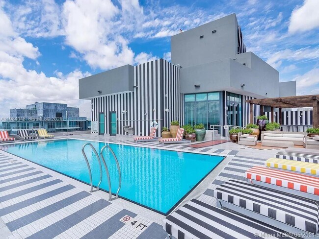 Building Photo - 1300 S Miami Ave