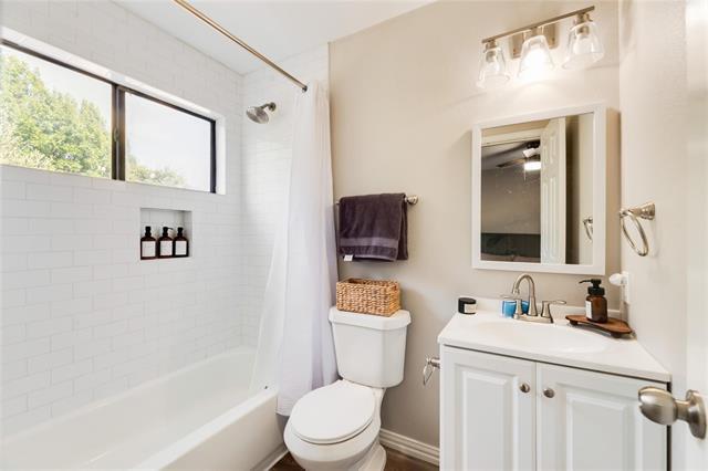 Building Photo - 502 Alameda Ave