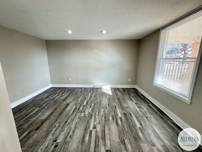 Building Photo - 225 N Sprigg St