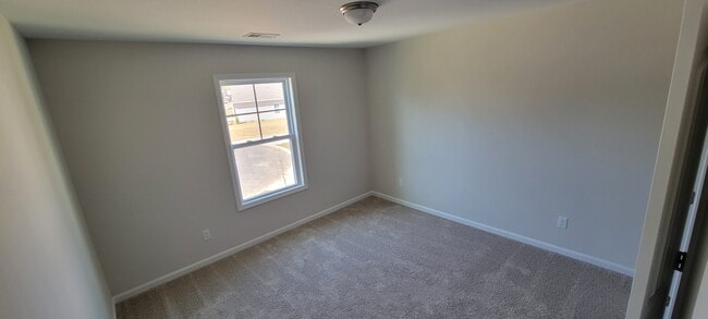 Building Photo - 559 Mitscher Wy