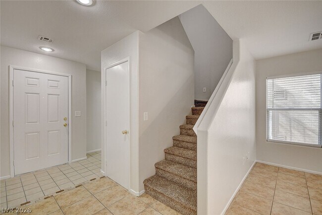 Building Photo - 7248 Forefather St