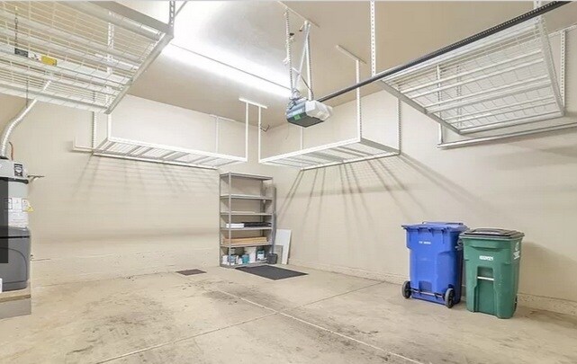 Building Photo - 237 Garrett Ln