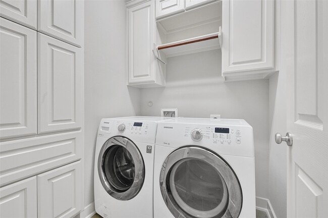 Building Photo - 1237 Hobbs Reach Ln