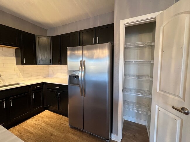Building Photo - Incredible First Floor Corner 2bd/2ba Loft at Via Varra! AVAILABLE 7/1!
