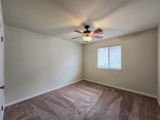 Building Photo - 15628 Fisher Island Dr