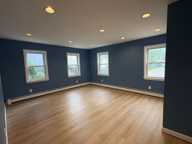 Building Photo - 6 Northey St
