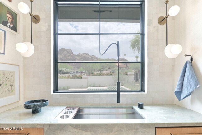 Building Photo - 4814 E Marston Dr