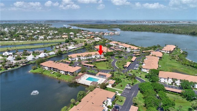 Building Photo - 6101 SE Landing Way