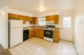 Building Photo - 321 Bonnie Ct