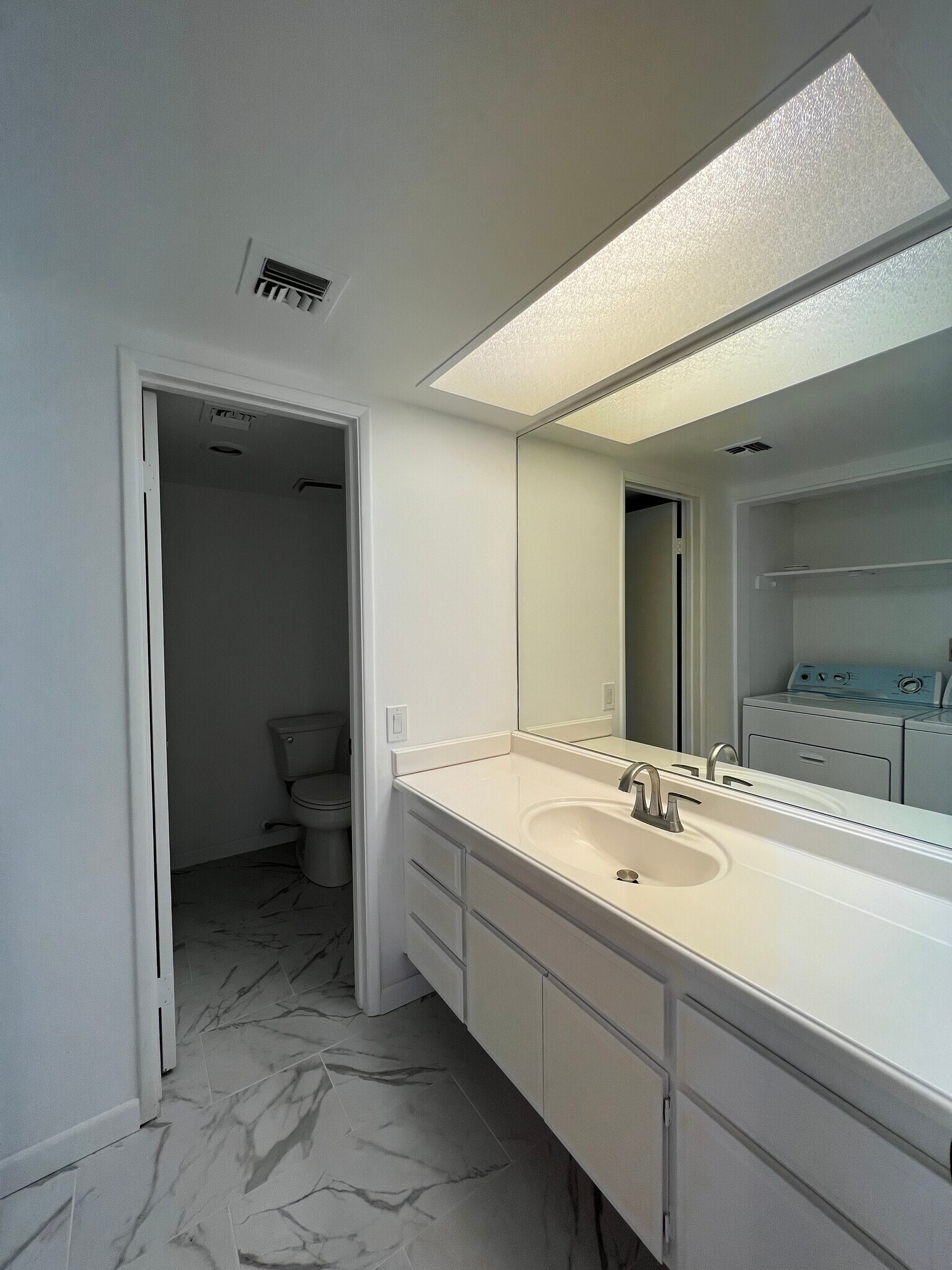 bathroom 2 - 2017 Normandy Ct