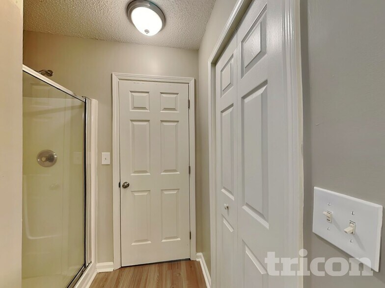Building Photo - 479 Brighton Woods Dr