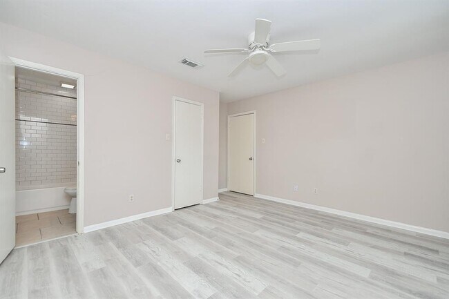 Building Photo - 12939 Westmere Dr
