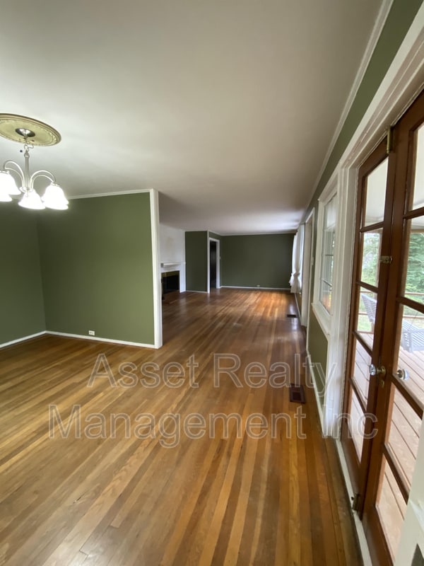 Building Photo - 109 Norris Ln