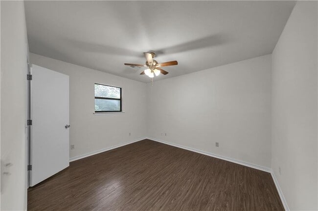 Building Photo - 56 Billingsley Dr