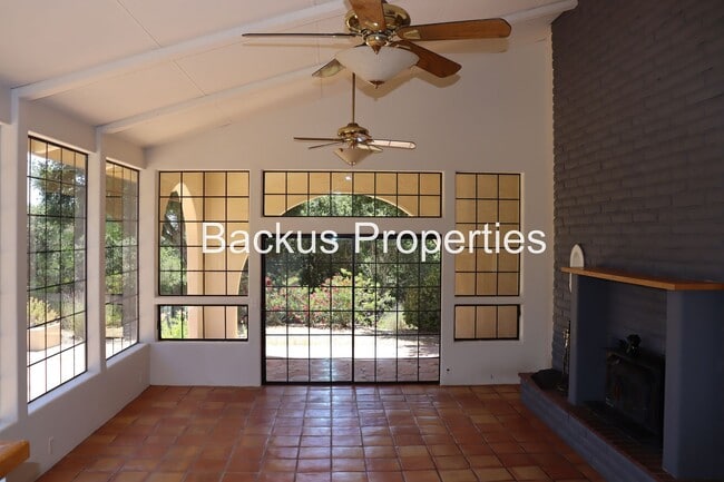 Building Photo - 11585 McCarthy Rd