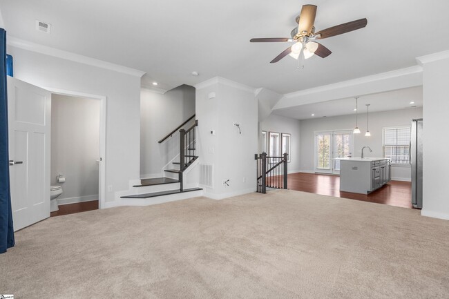 Building Photo - 23 Itasca Dr