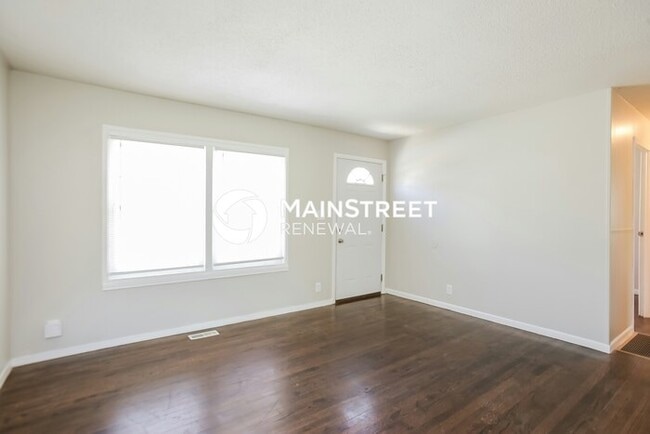 Building Photo - 3 Bedroom Pet-Friendly Home in KANSAS CITY...