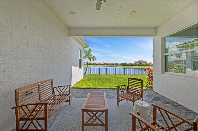 Building Photo - 15934 Whippoorwill Cir
