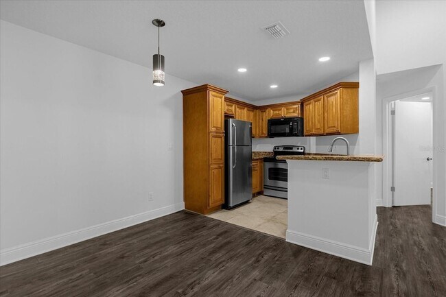 Building Photo - 2580 Grassy Point Dr