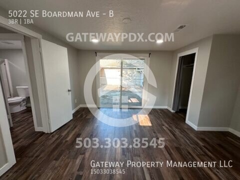 Building Photo - 5022 SE Boardman Ave