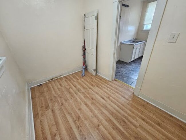 Building Photo - 1726 S 15th St