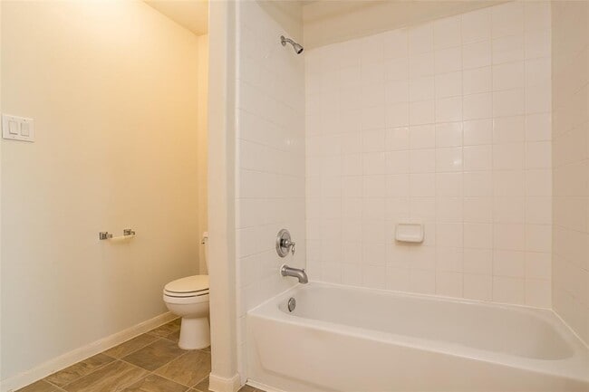 Building Photo - 12203 Scarlet River Dr