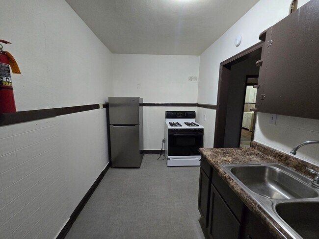 Building Photo - 1501 McDonald St