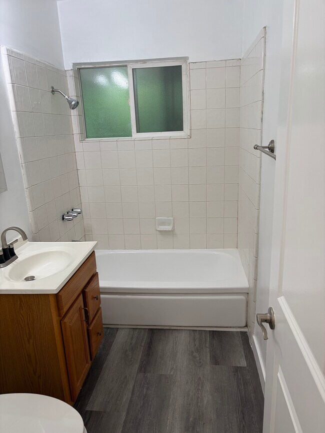 Building Photo - 14017 Dicky St